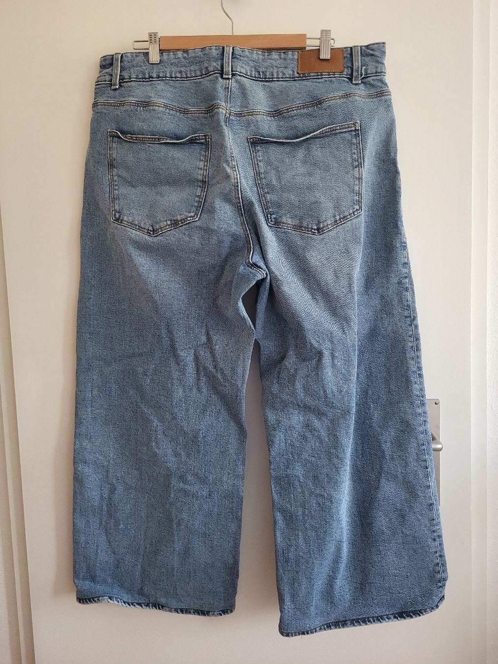 Only Jeans: Wide Jeans Only Carmakona Gr 46 – Usato da Binningen venduto da Baseldani 2