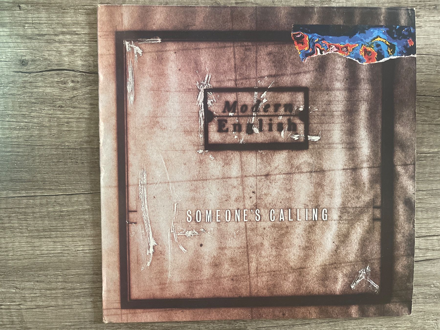 Schallplatten: A403/Modern English - Someone's Calling – Gebraucht aus Frutigen von Philippe_jsp