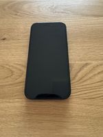 iPhone 16, 256gb, Schwarz, Defekte Rückseite.