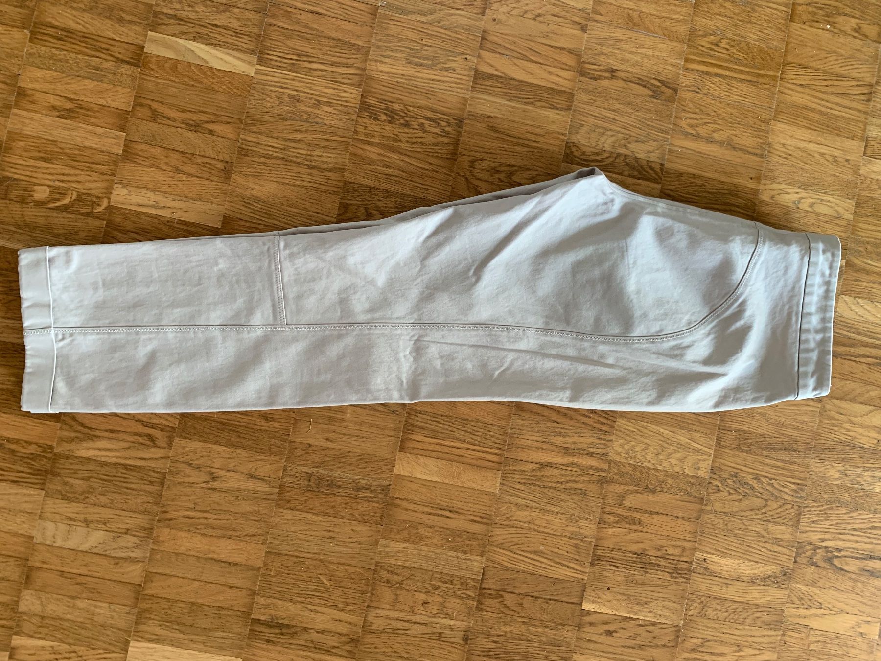 Pantaloni: Alexander Mcqueen hose – Usato da Zürich venduto da Nikuska32