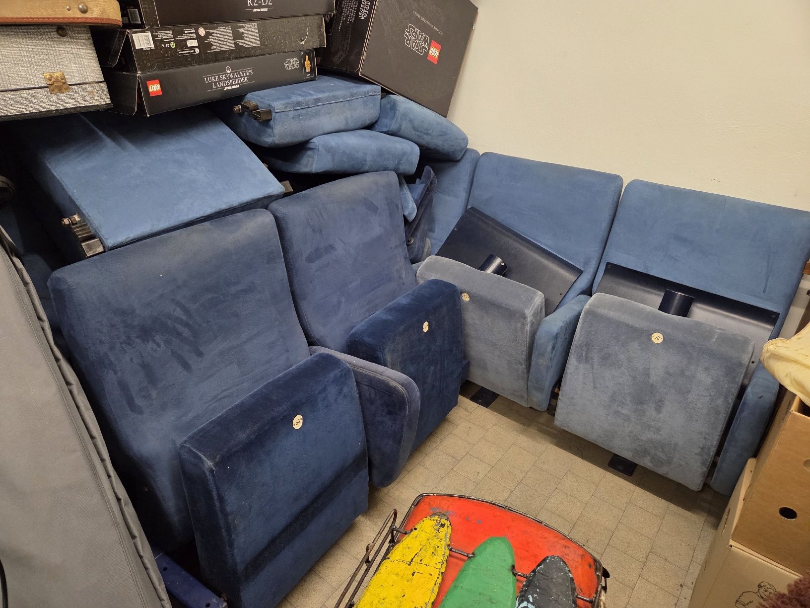 Fauteuils: 3er Kinosessel mit Ersatzteilen – D'occasion à Jona par TK189107 2