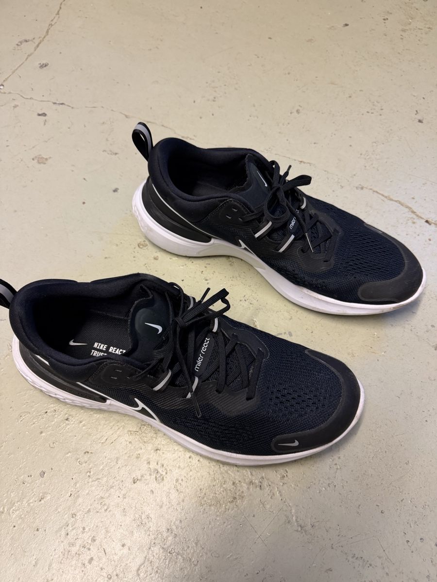 Nike Herrenschuhe: Nike Air Max React Miller – Neu (gemäss Beschreibung) aus Uster von sneakerchris2001 1