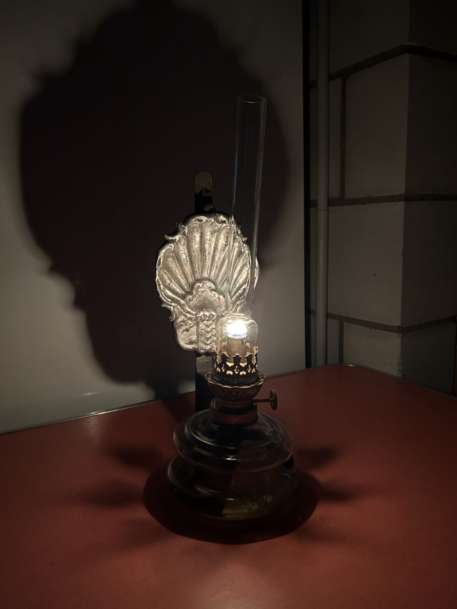 Lampen: Antike Petroleumlampe mit Wandhalterung – Gebraucht aus Lanzenhäusern von vic63 7
