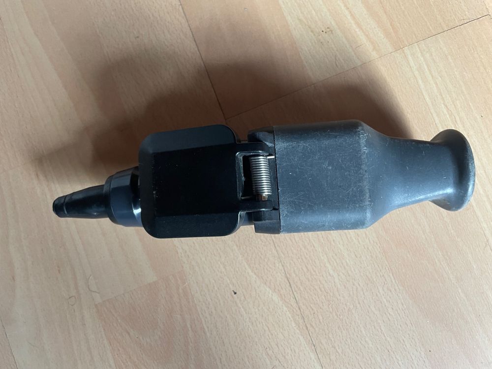 Stecker: Stecker/ Kupplung J15 4 Polig – Gebraucht aus Huttwil von Bolpa 1