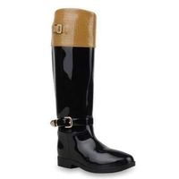 Neue Stiefel für den Regen