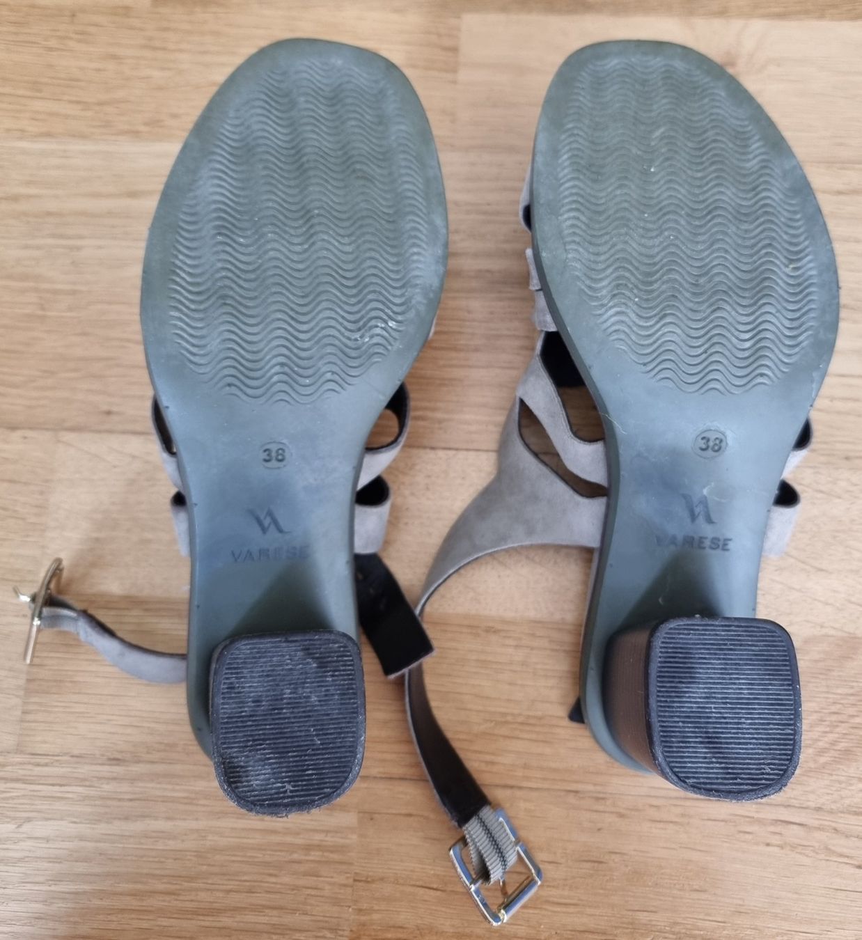 Damenschuhe: Sandales vertes à talons hauts - Varese -Taille 38 – Gebraucht aus Court von Jovi2 6