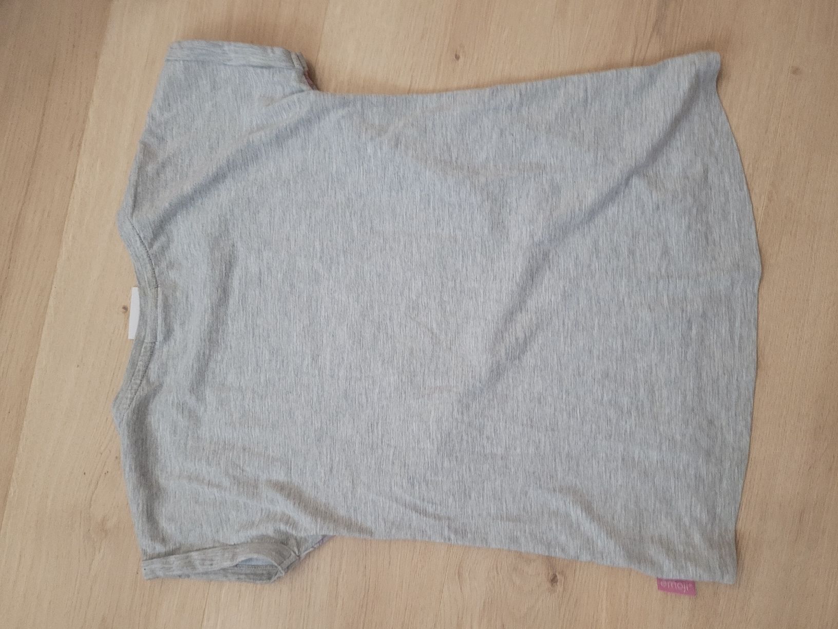 Camicette, T-shirt & Top: T-Shirt 10-12 Jahre – Usato da Lupsingen venduto da sta_wgg5 4