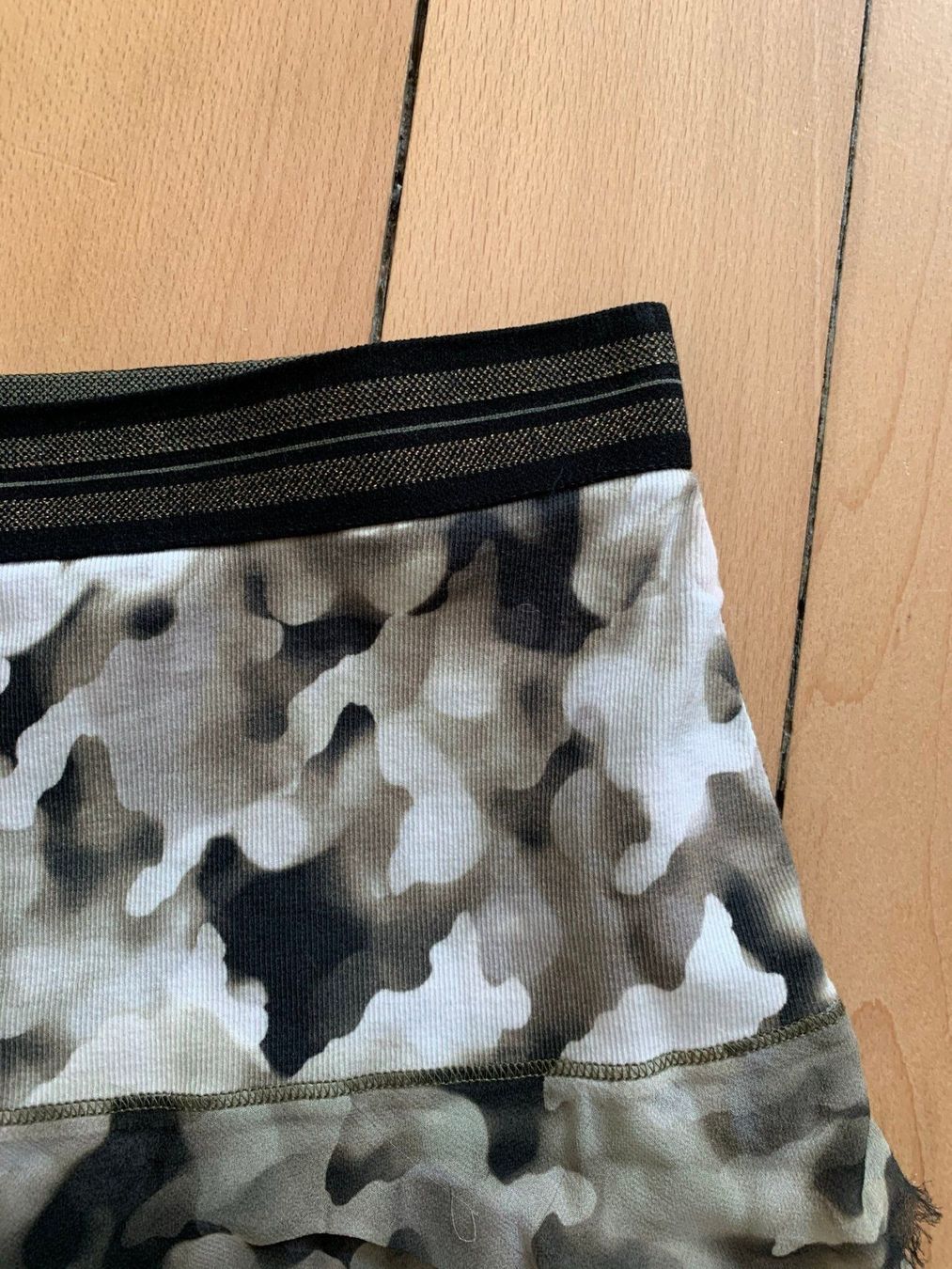 Marc Cain Jupes: MARC CAIN - Camouflage Chiffon Rock 42 – D'occasion à Zürich par Diazaio 1
