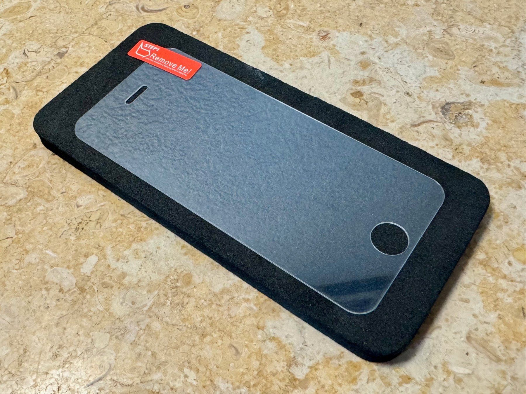 Cover & Protezioni schermo: iPhone 5/5C/5S/SE - Schutzglas / Panzerglas / Verre – Nuovo e nell'imballaggio originale da Soyhières venduto da Spartan117 1