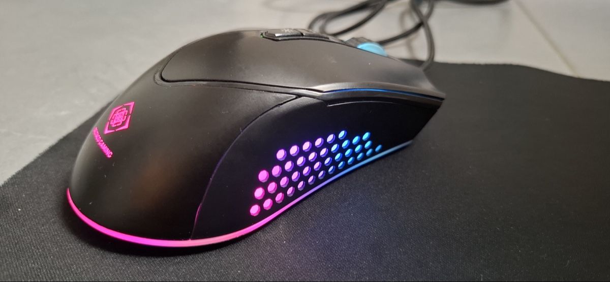 Tastiere: Deltaco 3 in 1 Gaming Kit - CH Layout – Usato da Theilingen venduto da Cykelnyckel 1