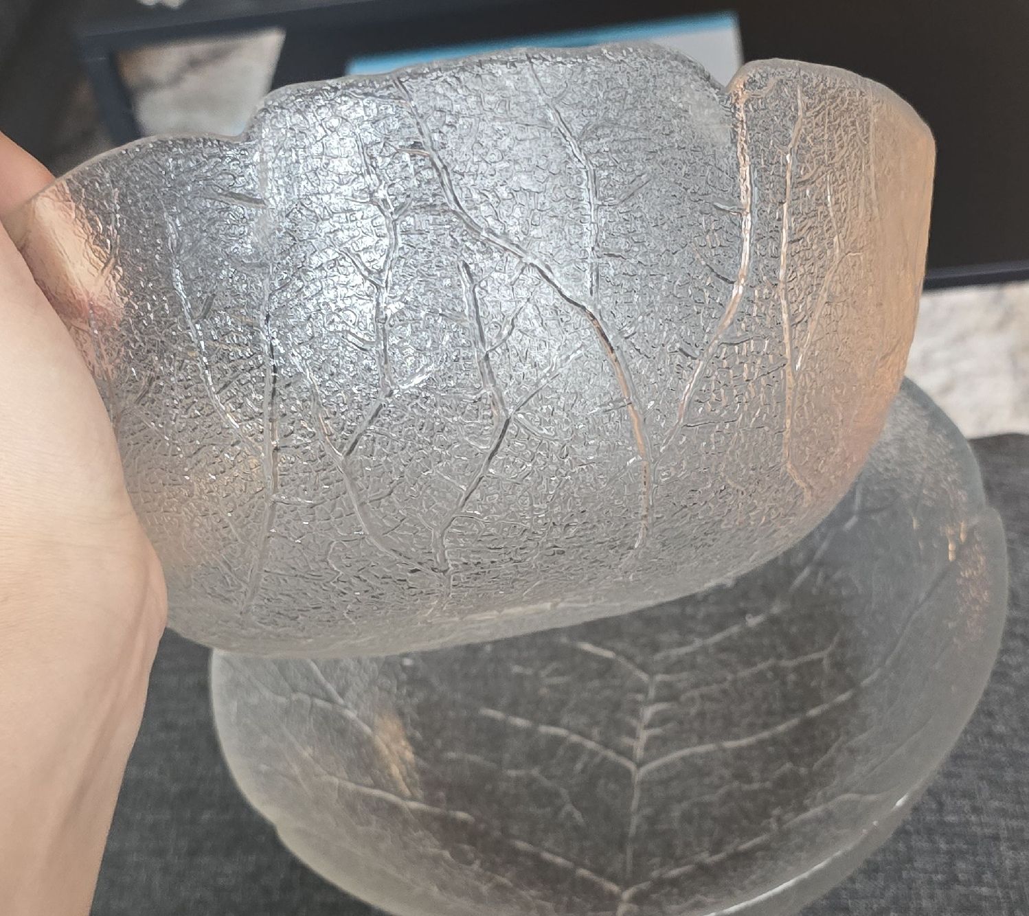 Coupes: Glass Schale Blatt Design klar 2 Stück – D'occasion à Zürich par nara13