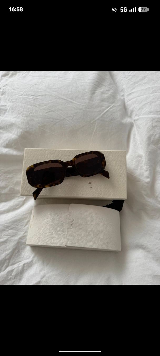 Prada Occhiali & Lenti: Sonnenbrille Prada  – Usato da Basel venduto da Jojo100117 2