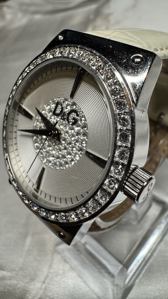 Dolce & Gabbana Orologi: Original D&G mit Steinen – Usato da Untersiggenthal venduto da TimeandShine 1