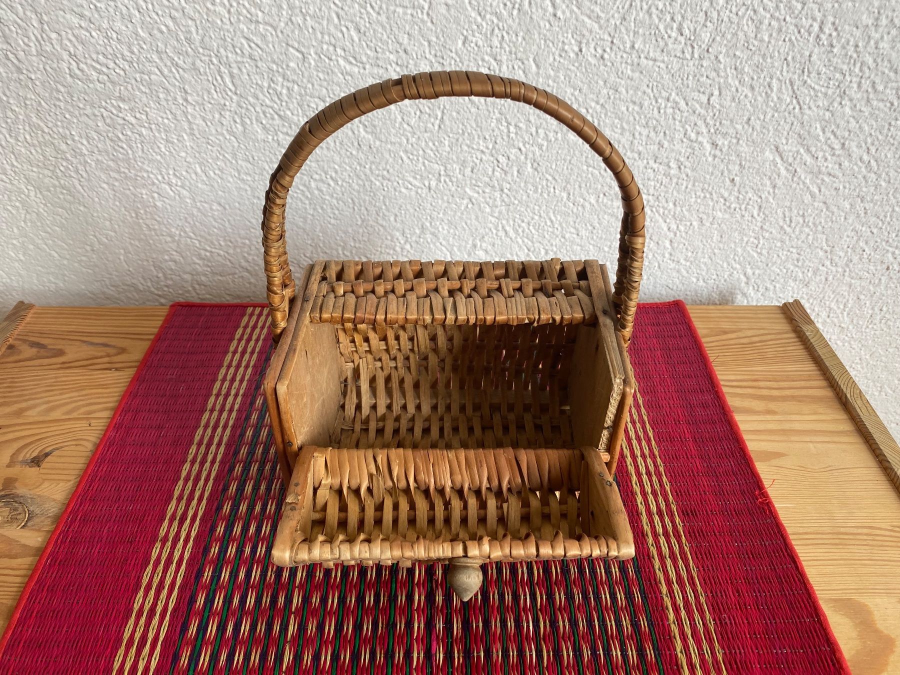 Sonstige Antiquitäten & Kunst: Antiker Korb mit Tragegriff Vintage – Gebraucht aus La Tour-de-Peilz von SecondeVie
