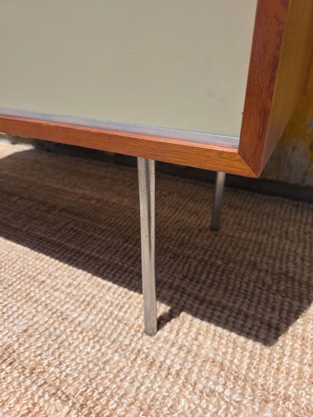 Thut Kommoden: Kurt Thut   Sideboard "Schiebetürkorpus 943" – Gebraucht aus Haslen AI von Vintagelix 3