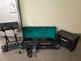 Solton Ketron X8 Keyboard mit Zubehör und Koffer