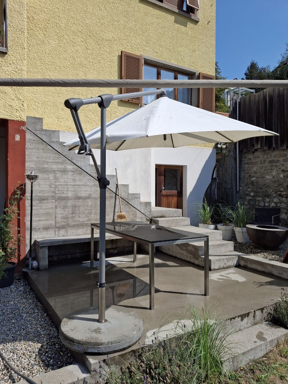 Glatz Ombrelloni: Glatz Sonnenschirm 3m – Usato da Chur venduto da Matahari0 1