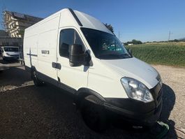 Iveco Bus , Lieferwagen, Kastenbus Transporter Export Defekt