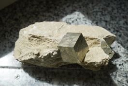 Xl Pyrit In Matrix Navajun Spanien  ab 10.- Rauserverkauf