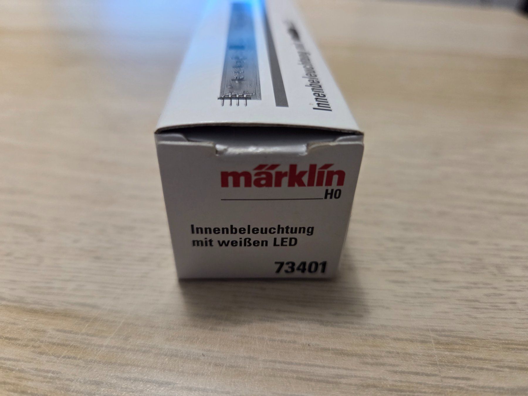 Märklin Modellini di ferrovie: Märklin 73401 Innenbeleuchtung H0 – Usato da St-Aubin-Sauges venduto da Lo_Go 1