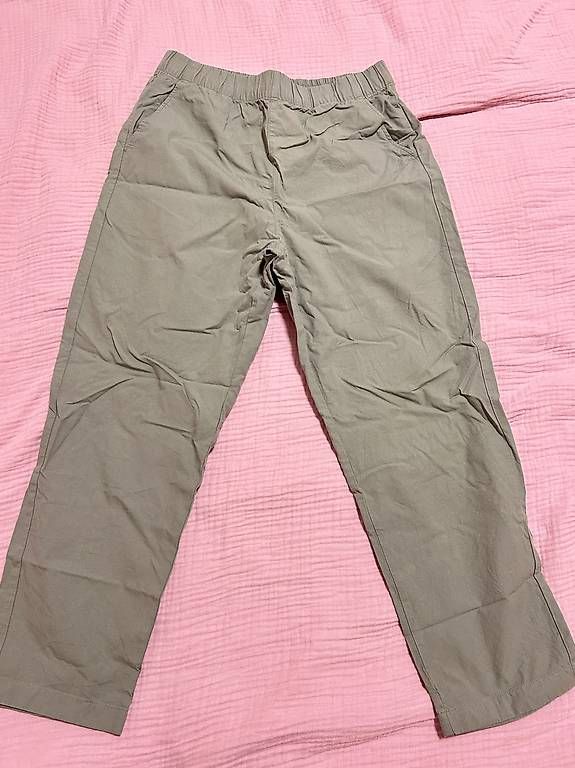 Pantaloni: Hellgrüne Hose – Usato da Zürich venduto da ruh_qrn7