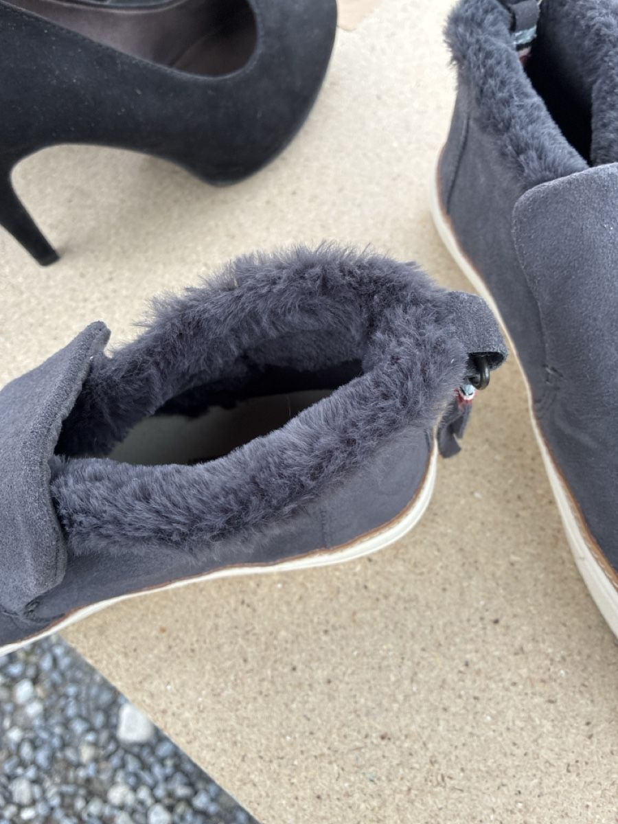 Scarpe da donna: Winter Schuhe – Usato da Locarno venduto da CG1114 1