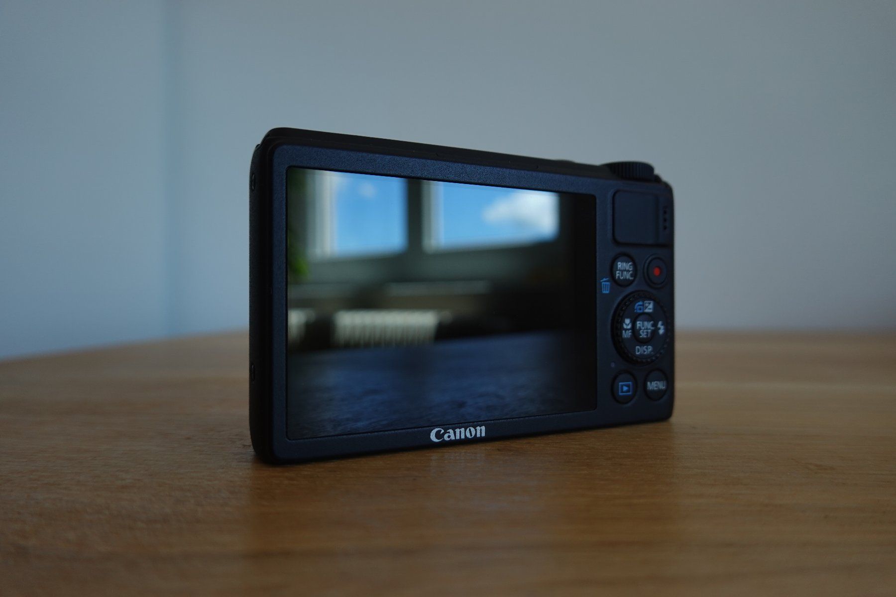 Canon Fotocamera: Canon Powershot S100 OVP - Schwarz – Usato da Fribourg venduto da mar_9vlt 4
