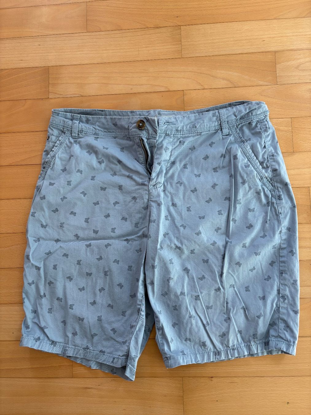 Pantaloni: Kurze Hosen Grösse 38 – Usato da Deitingen venduto da Fabiandeitingen