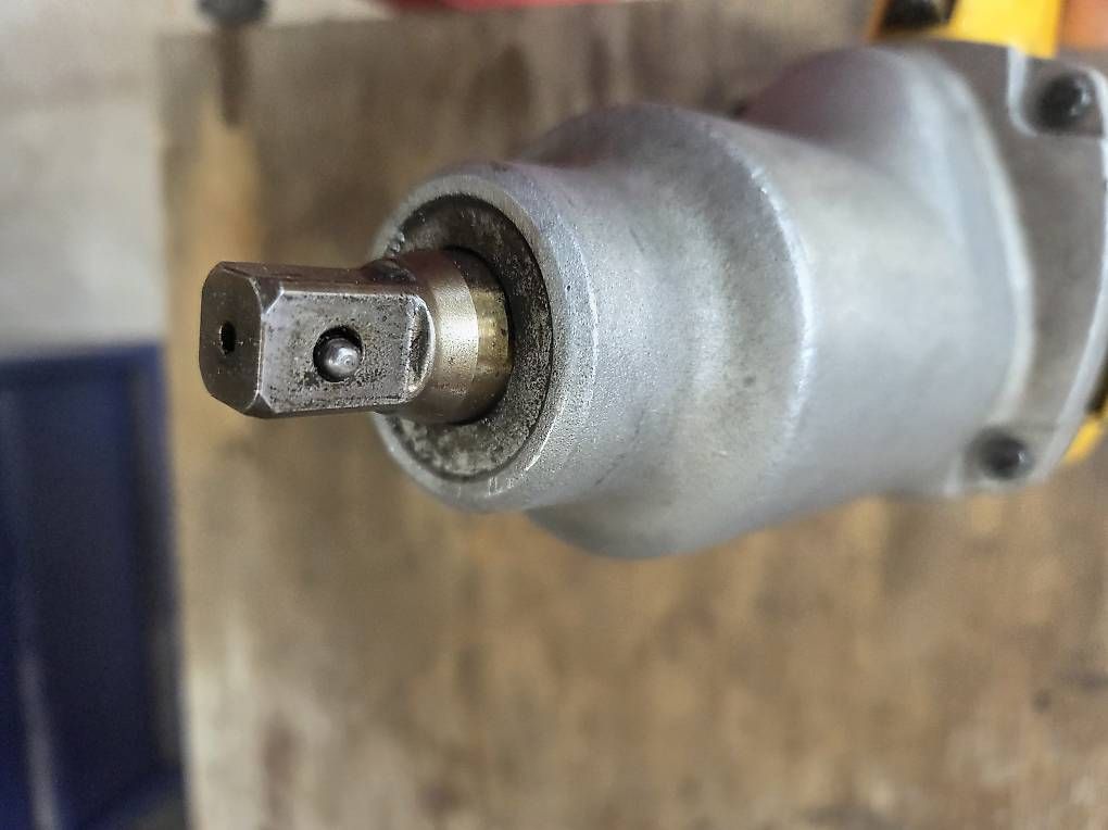 Tutte le macchine: Schlagschrauber DeWalt DW290-Q5 – Usato da Küblis venduto da thomi.kobler 1