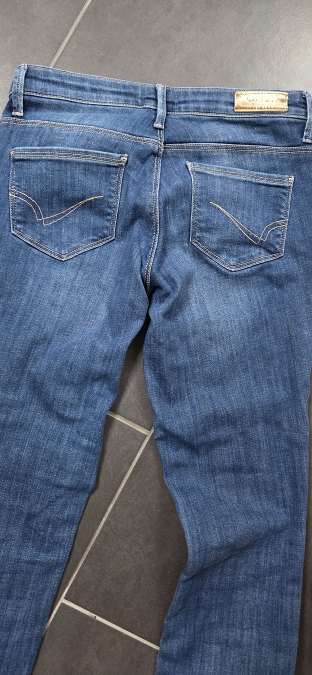 Only Jeans: Only Gr. 27/34 – D'occasion à Lyss par Urma5 2