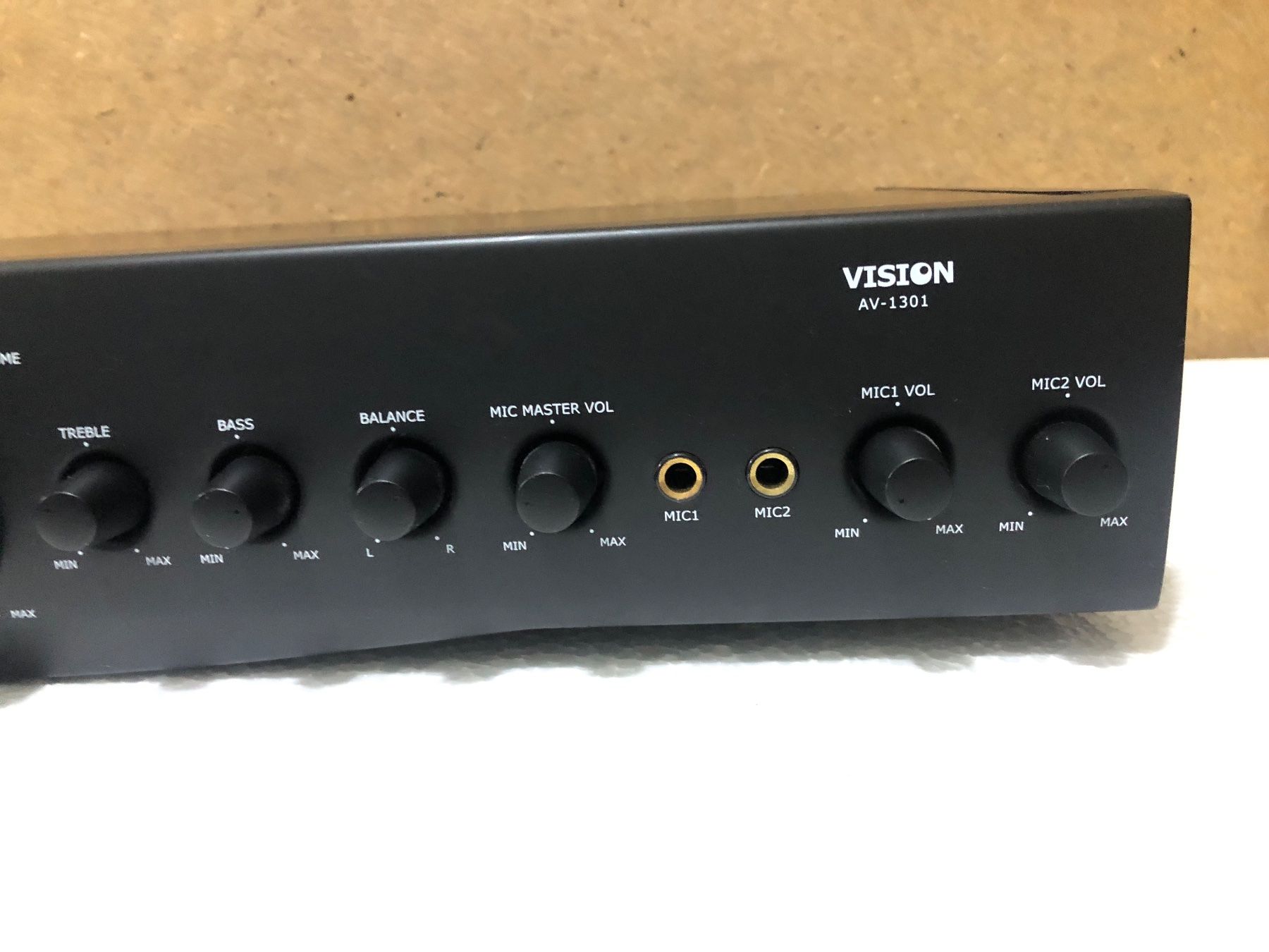 Amplificatori: Amplifier Vision Av-1301 – Usato da Biel-Bienne venduto da alos07 2