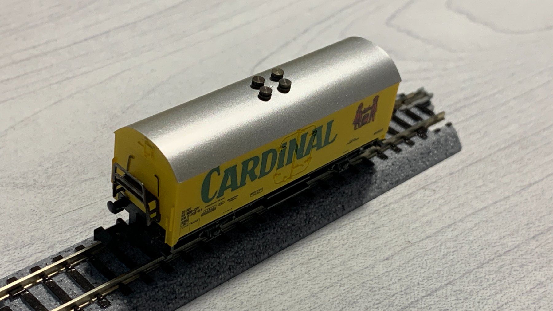 Trix Modellini di ferrovie: Minitrix 13693 Kühlwagen Bier Cardinal SBB – Nuovo (secondo la descrizione) da Unterengstringen venduto da Tobaz 1