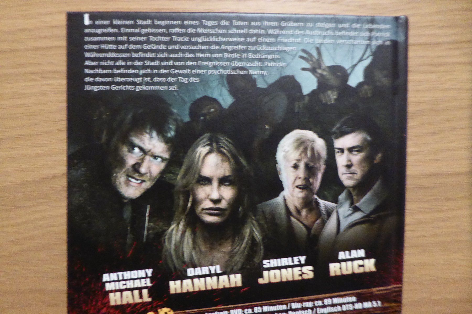 Tutti i DVDs: Mediabook Zombie Night – Usato da Allschwil venduto da Summelsarium 2