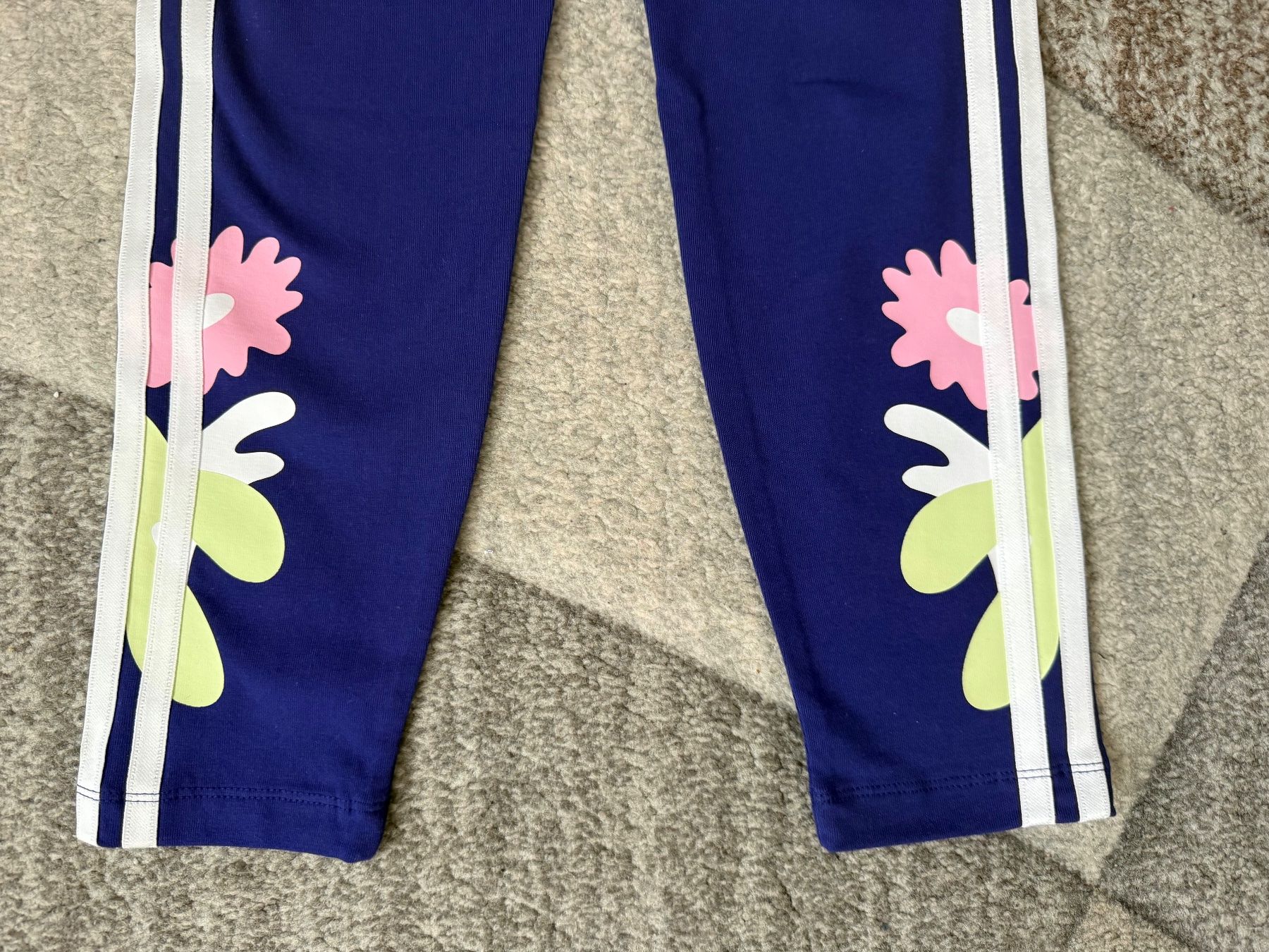 Calze & Collant: Leggins Adidas Gr. 140 – Nuovo e nell'imballaggio originale da Zürich venduto da makmakmak 1