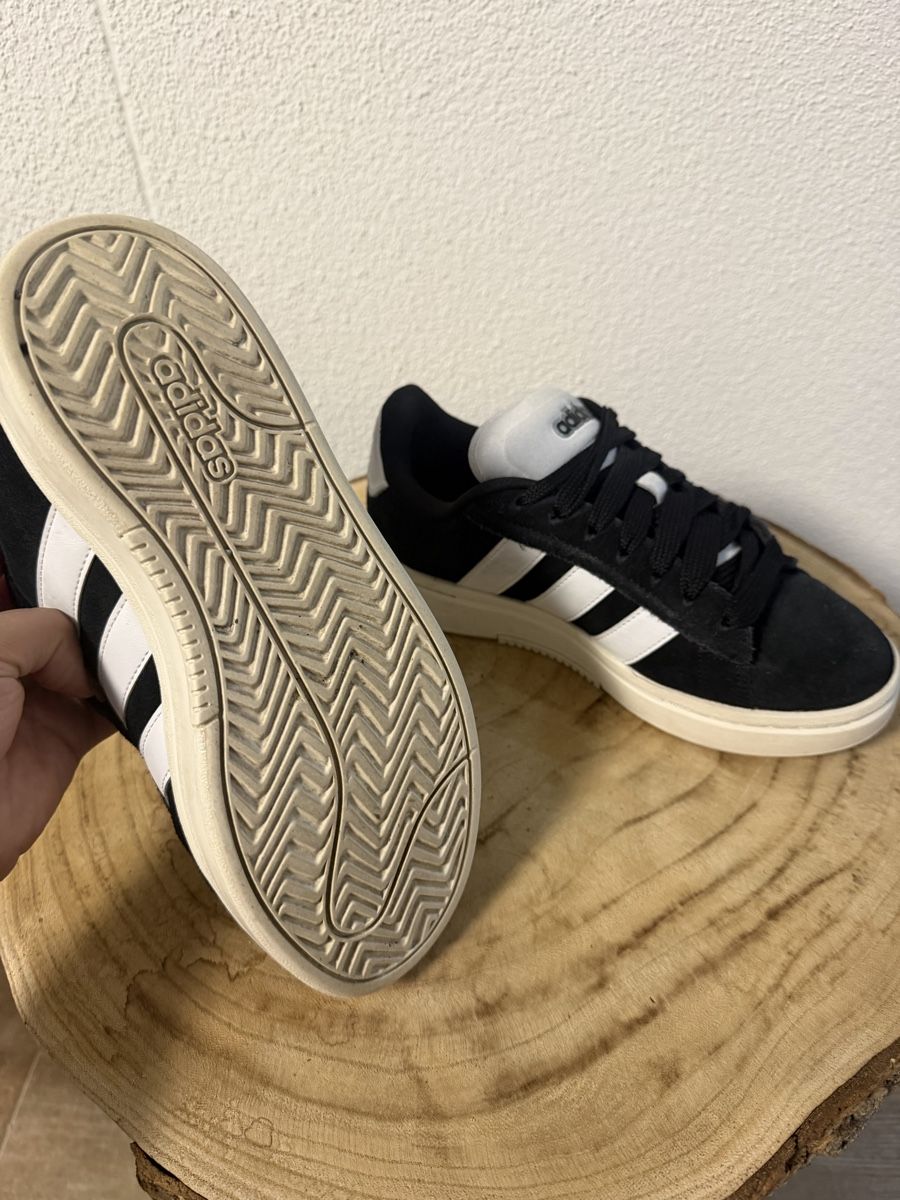 Adidas Scarpe da uomo: Adidas Campus Schwarz/Weiss Gr. 37.5 – Usato da Hägglingen venduto da Raff_Ella 7
