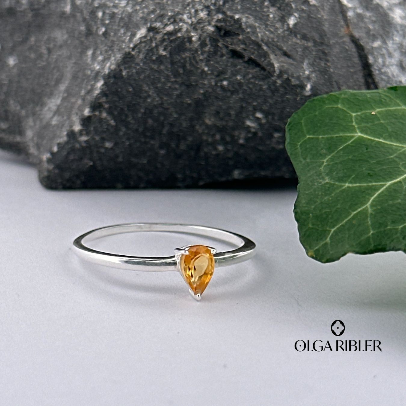 Olga Ribler Anelli: Ring 925 Sterling Silber mit Citrin Grösse 62 – Nuovo (secondo la descrizione) da Luzern venduto da Schmuckoutlet