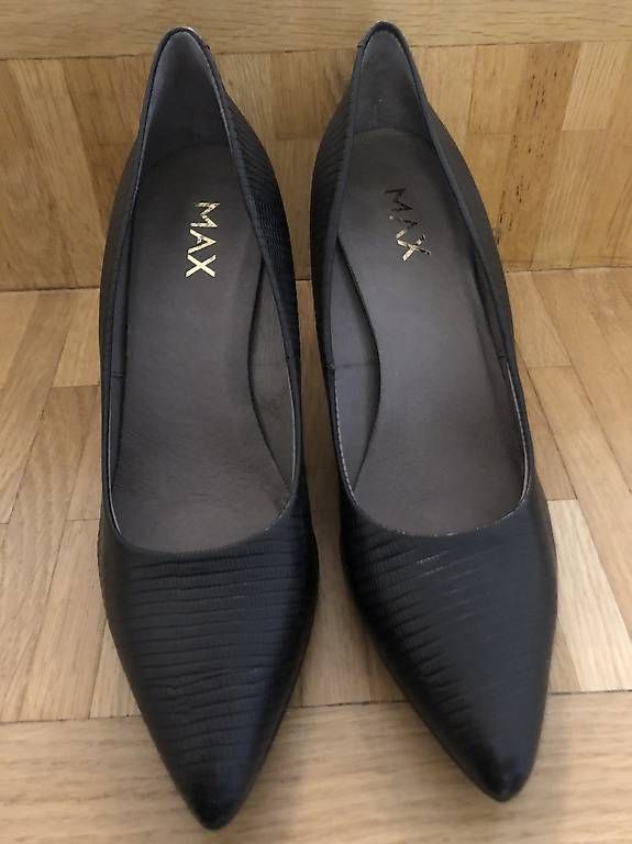 Scarpe da donna: Diverse Schuhe Pumps – Usato da Basel venduto da Sydney02 3