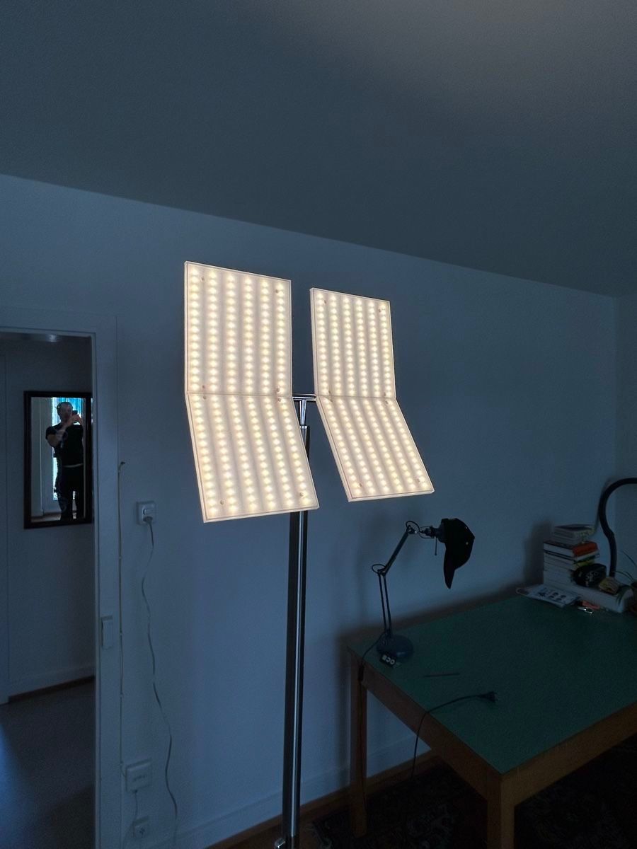 Lampes: Designer LED Stehleuchte von Hell – D'occasion à Luzern par Sesilija 5