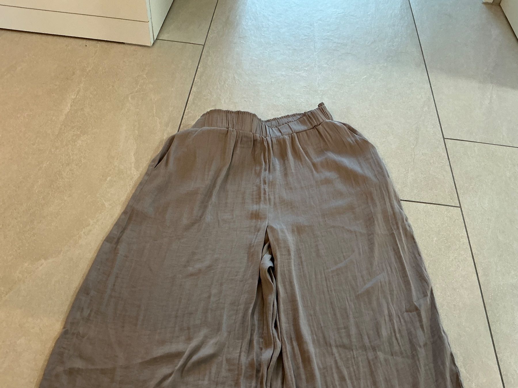 Hosen: Bequeme Stoff Hose Gr.36 – Gebraucht aus Würenlos von star_2002_