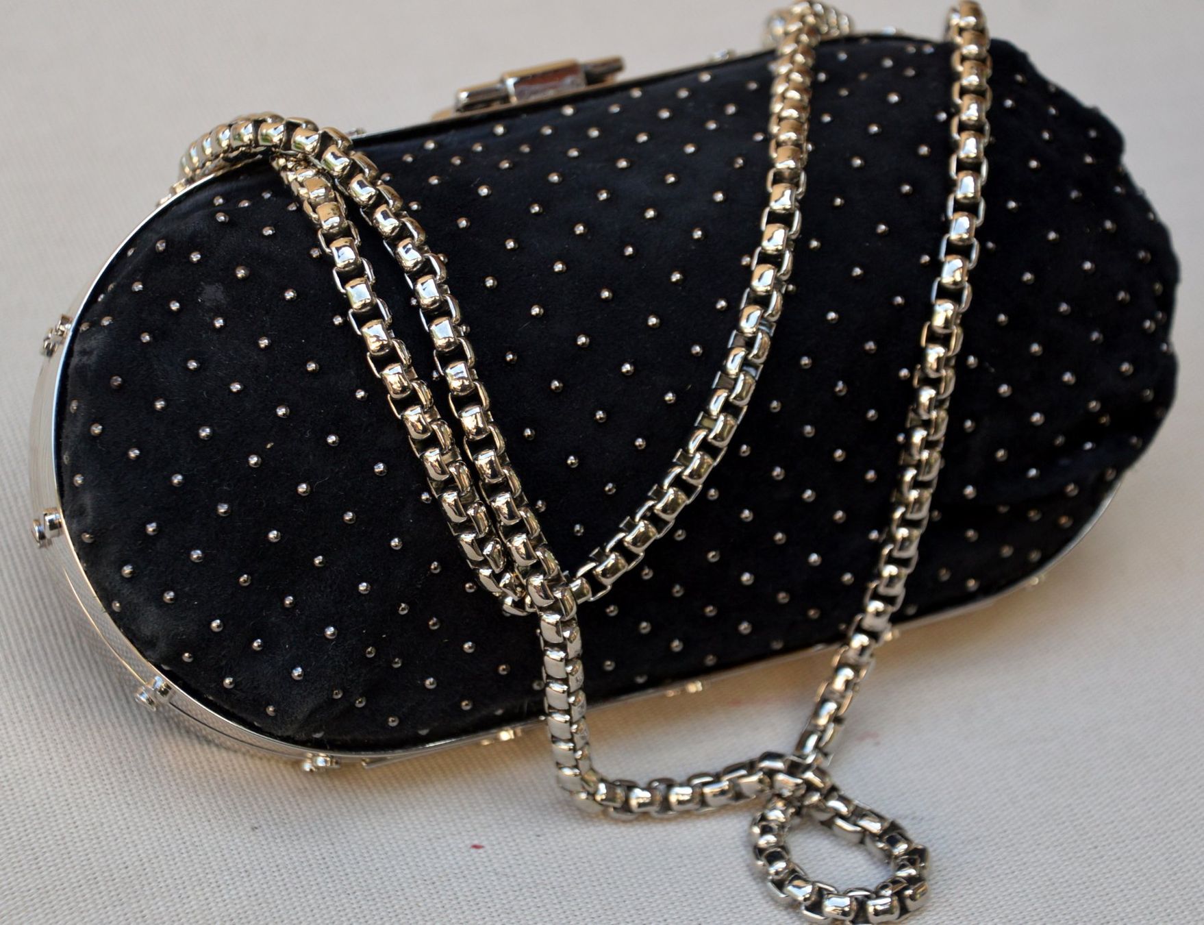 Alexander Mcqueen Taschen für Damen: Tasche Alexander McQueen Beetle Box Clutch sac – Gebraucht aus Collonges von Auganien 1
