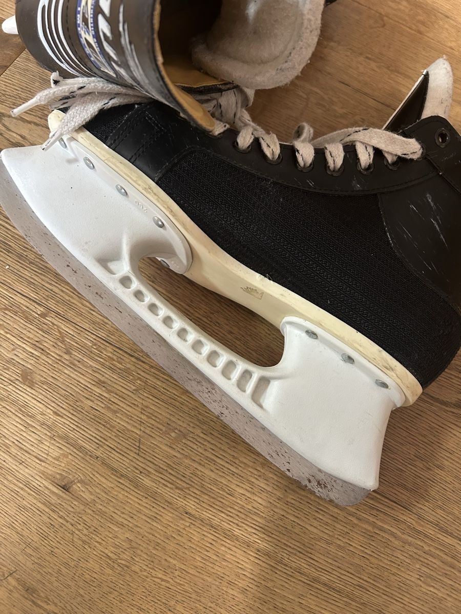 Bauer Schlittschuhe: Patins à glace – Gebraucht aus Posieux von coutset 3