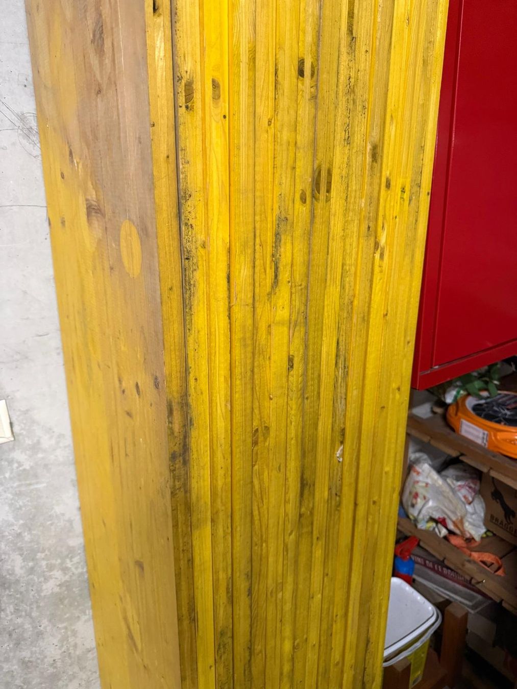 Articoli in legno: 3-Schicht-Schaltafel - 2000x500x28 – Usato da Uster venduto da marbai 2