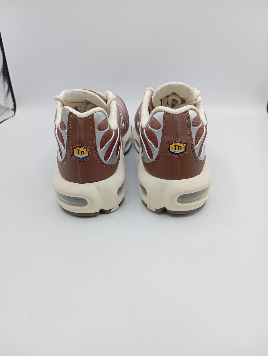 Nike Damenschuhe: Nike Air Max Plus (EU38.5) – Neu und originalverpackt aus Schaffhausen von outlez 3