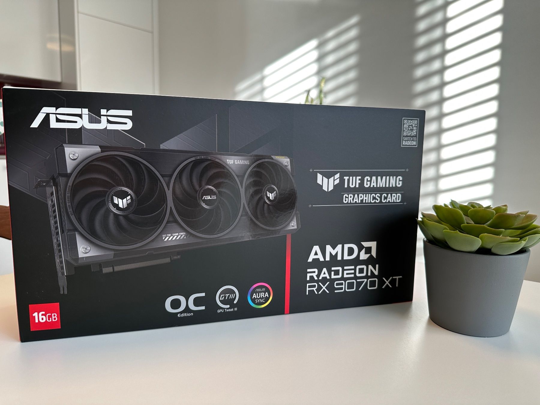 Asus Schede grafiche: ASUS TUF Gaming Radeon RX 9070XT OC – Nuovo e nell'imballaggio originale da Winterthur venduto da rem_r7ph