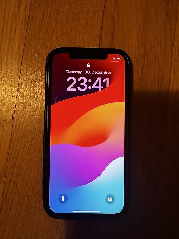Telefoni cellulari / Smartphones: Iphone 12 Pro 64 GB Graphite – Usato da Kriens venduto da soraya.m