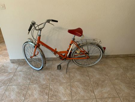 Faltbares Vintage Velo, ideal für Sommerausflüge (56 Zeic...