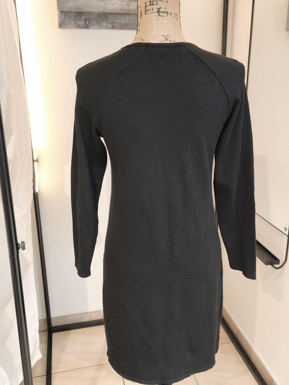 Vestiti: Strickkleid Christine Laure schwarz mit Strasssteinen Gr.S – Nuovo (secondo la descrizione) da Emmetten venduto da SecondhandSiska 2