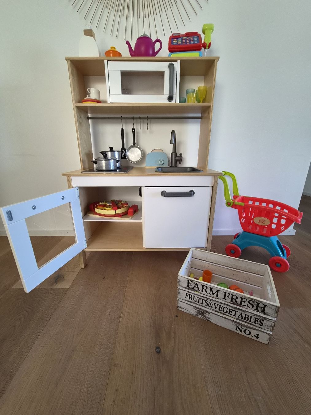 Ikea Appareils de cuisine: Kids kitchen with accessories  – D'occasion à Immensee par jan_9rzs