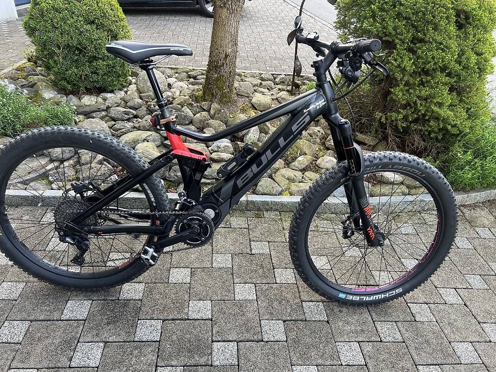 Bulls Vélos: E Bike E-MTB Bulls E-Stream Fully – D'occasion à Altstätten SG par basdan