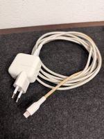 Apple 12W USB Ladegerät + Belkin 2m Lightning-Kabel